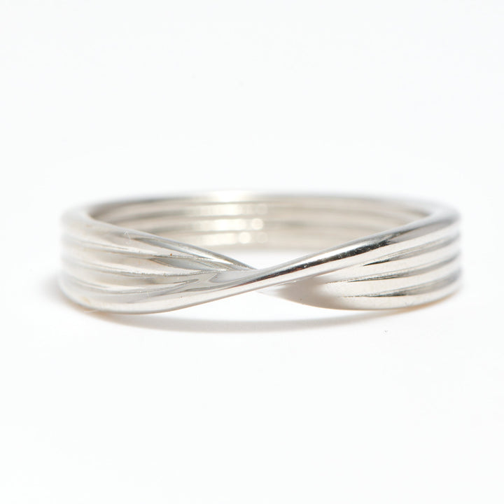 LOVE RING - SILVER